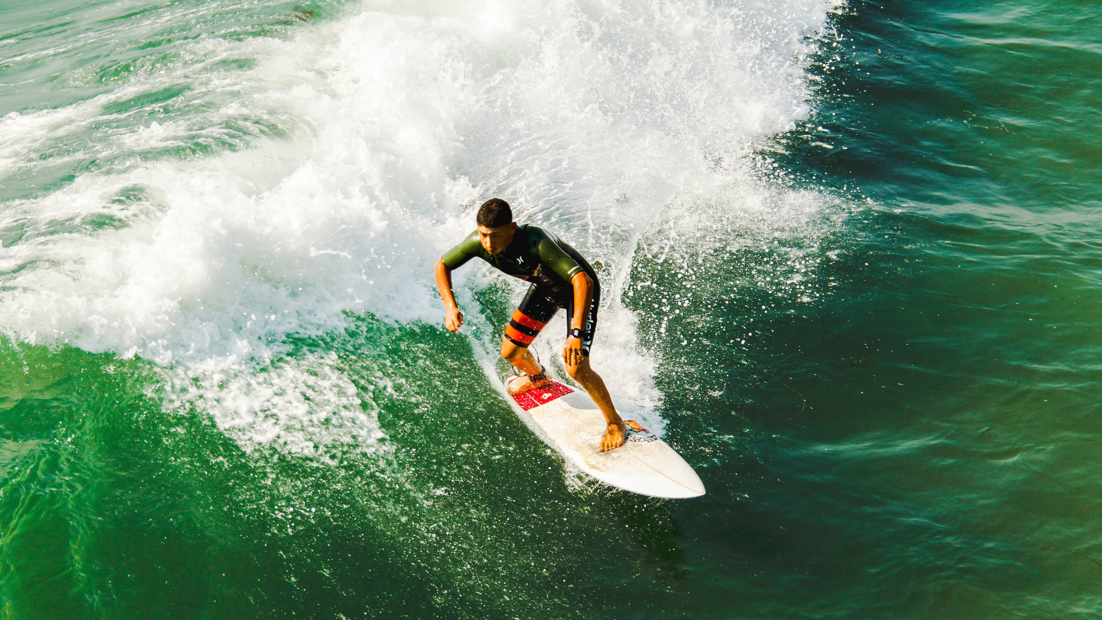 塞内加尔马术协会引入智能马鞍系统,实现实时数据监测与分析,提升骑乘体验。